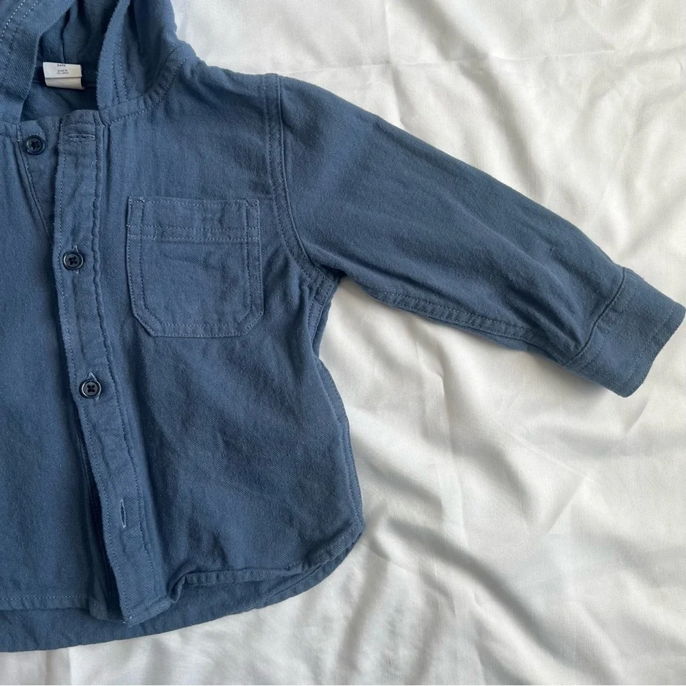 Baby Gap Blue Cotton Hooded Button-Up Shirt Size 12-18 Months